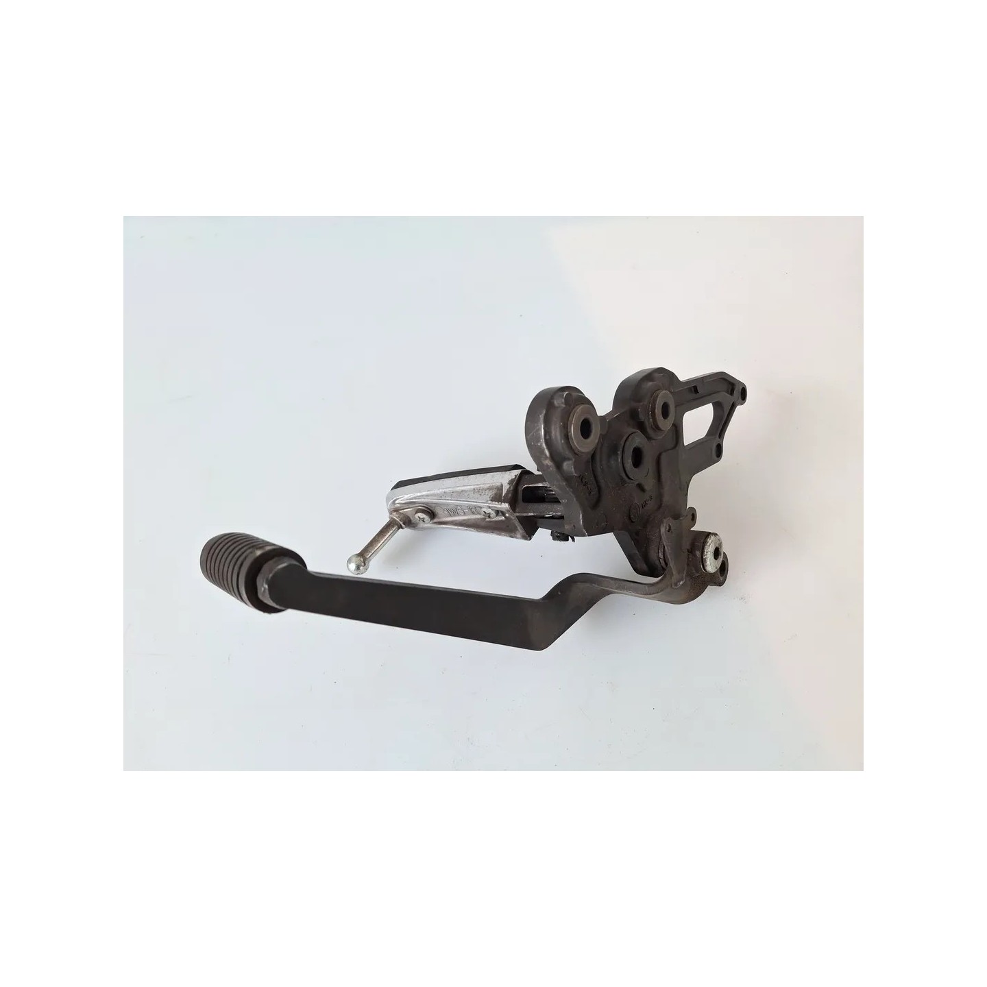 Supporto pedana appoggiapiede anteriore Yamaha MT-07 (E5) MT-07 ABS 35Kw Sinistro