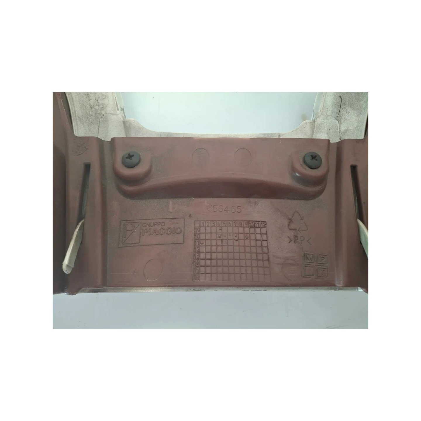 Copertura posteriore morsetti manubrio Piaggio Beverly (10-16) Beverly 300 i.e. 