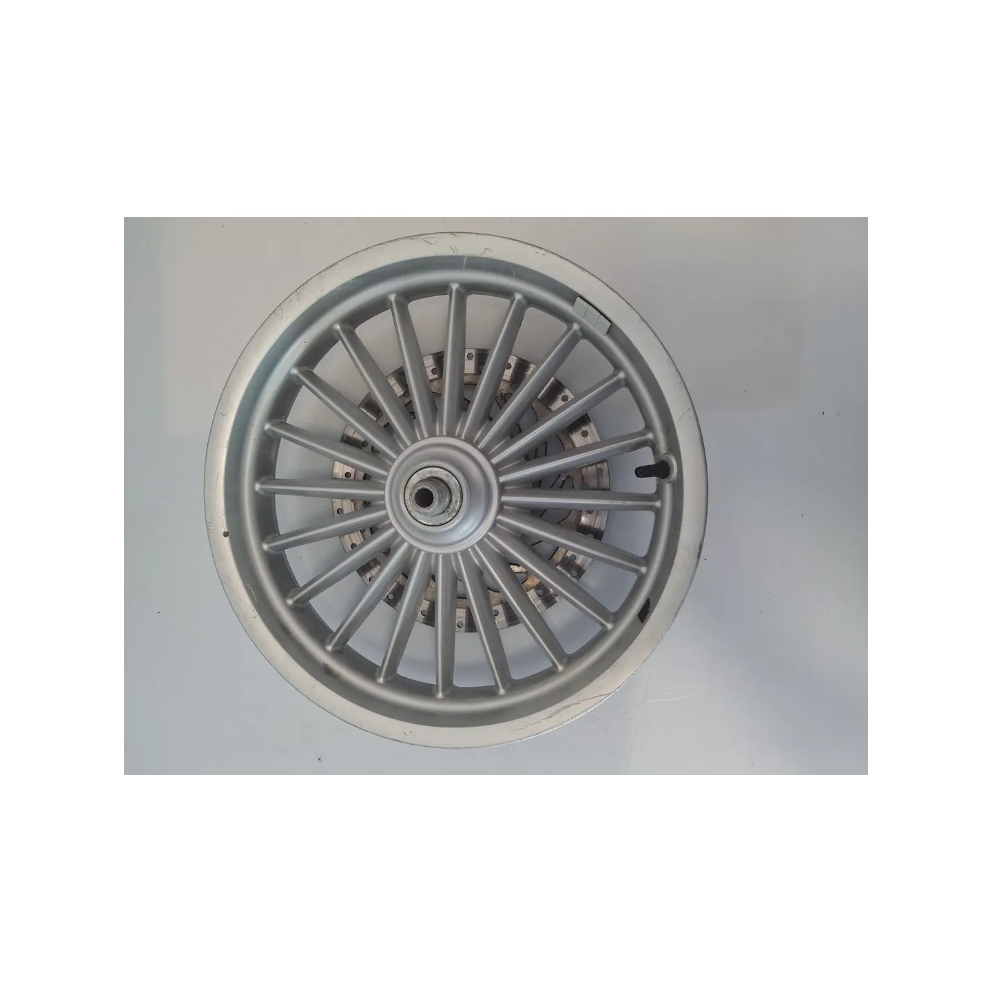 Ruota/cerchio anteriore con cuscinetti Piaggio Beverly (10-16) Beverly 300 i.e. 