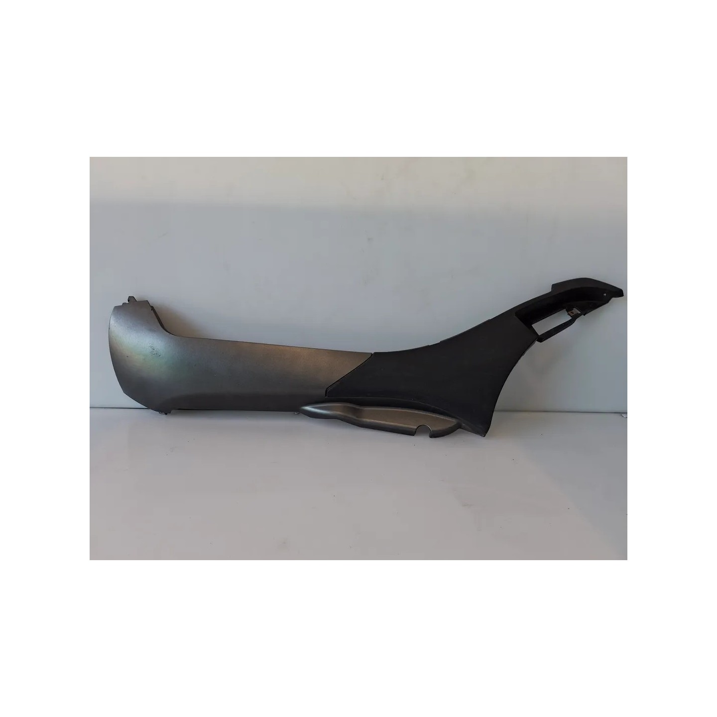 Carenatura fianco posteriore inferiore Piaggio MP3 500 (17-21) MP3 500 hpe ABS Sinistro
