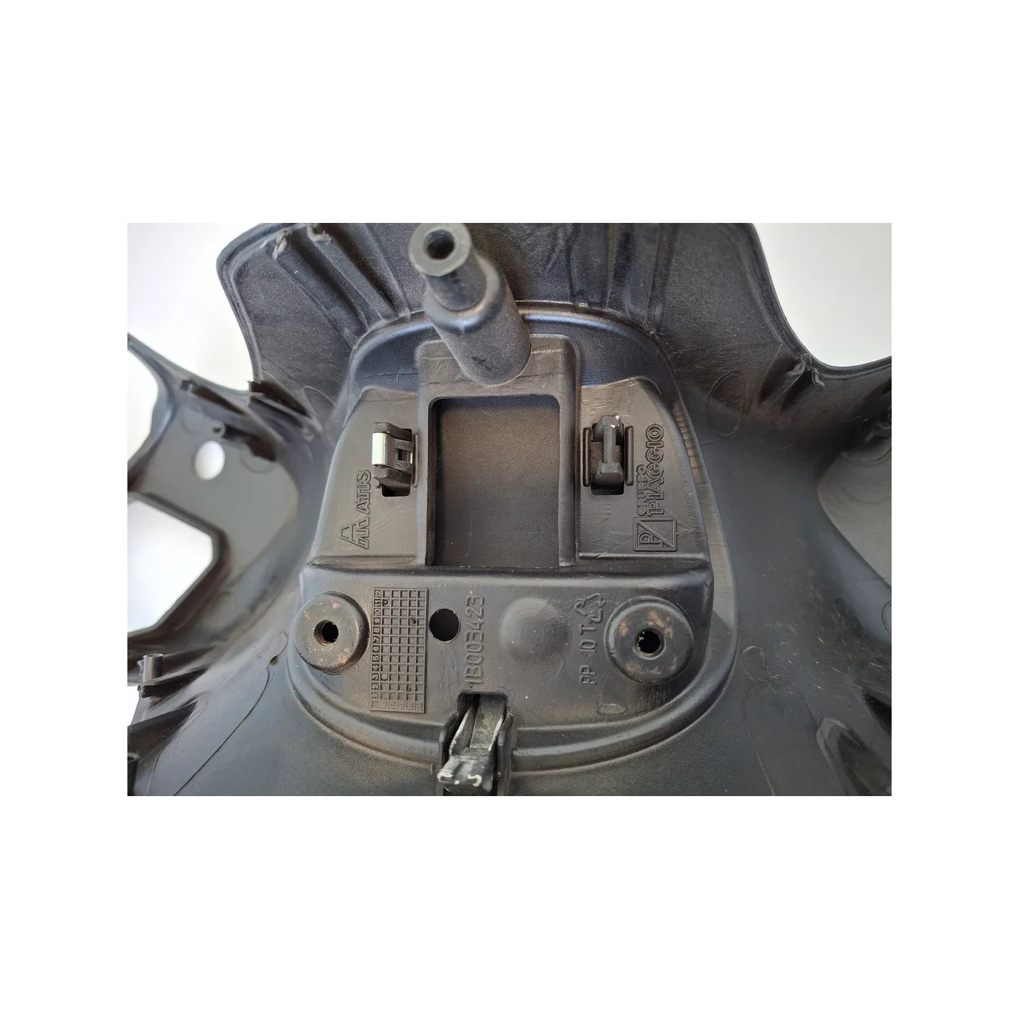 Protezione superiore manubrio Piaggio MP3 500 (17-21) MP3 500 hpe ABS 