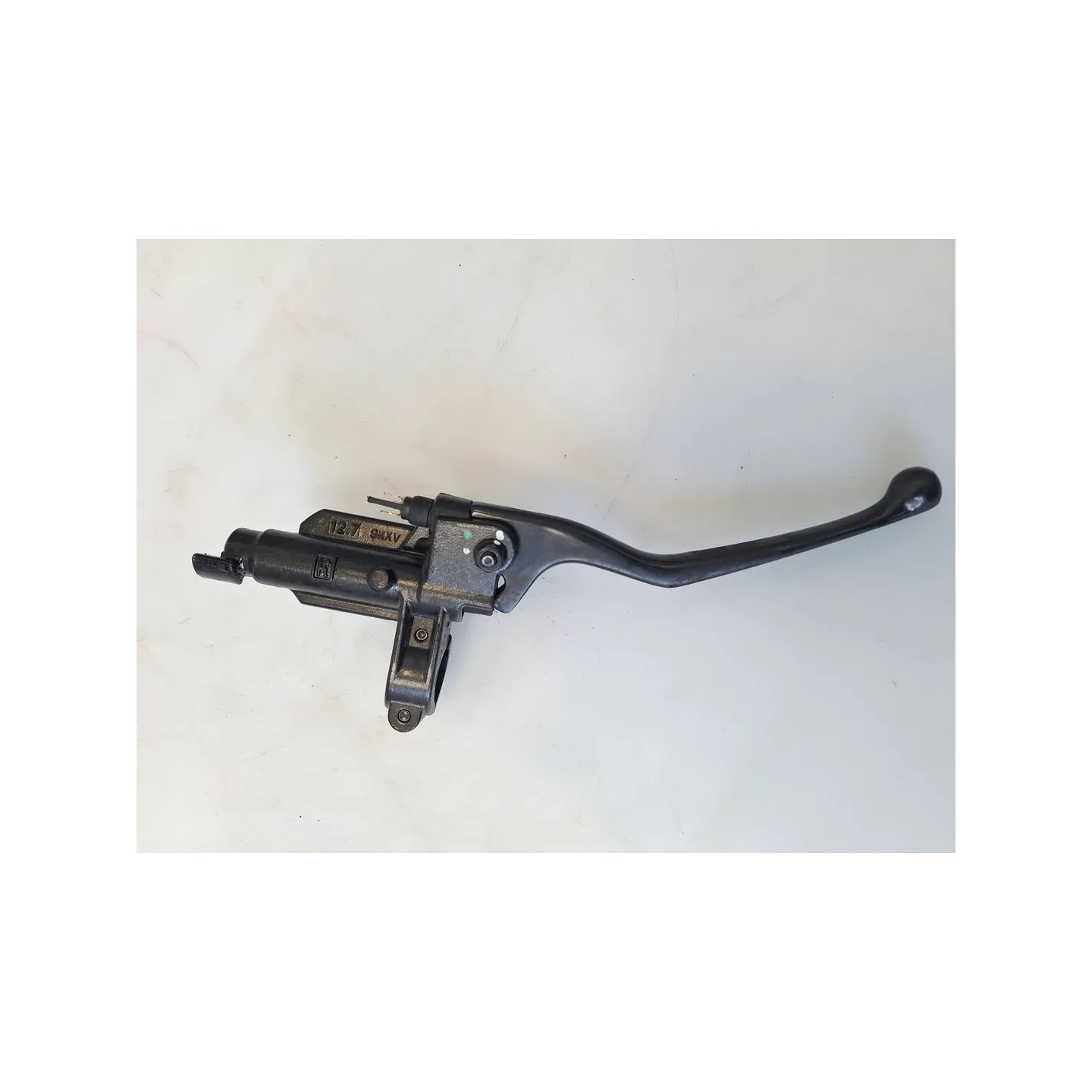 Pompa con serbatoio liquido freni posteriore con leva Piaggio MP3 500 (17-21) MP3 500 hpe ABS Sinistro