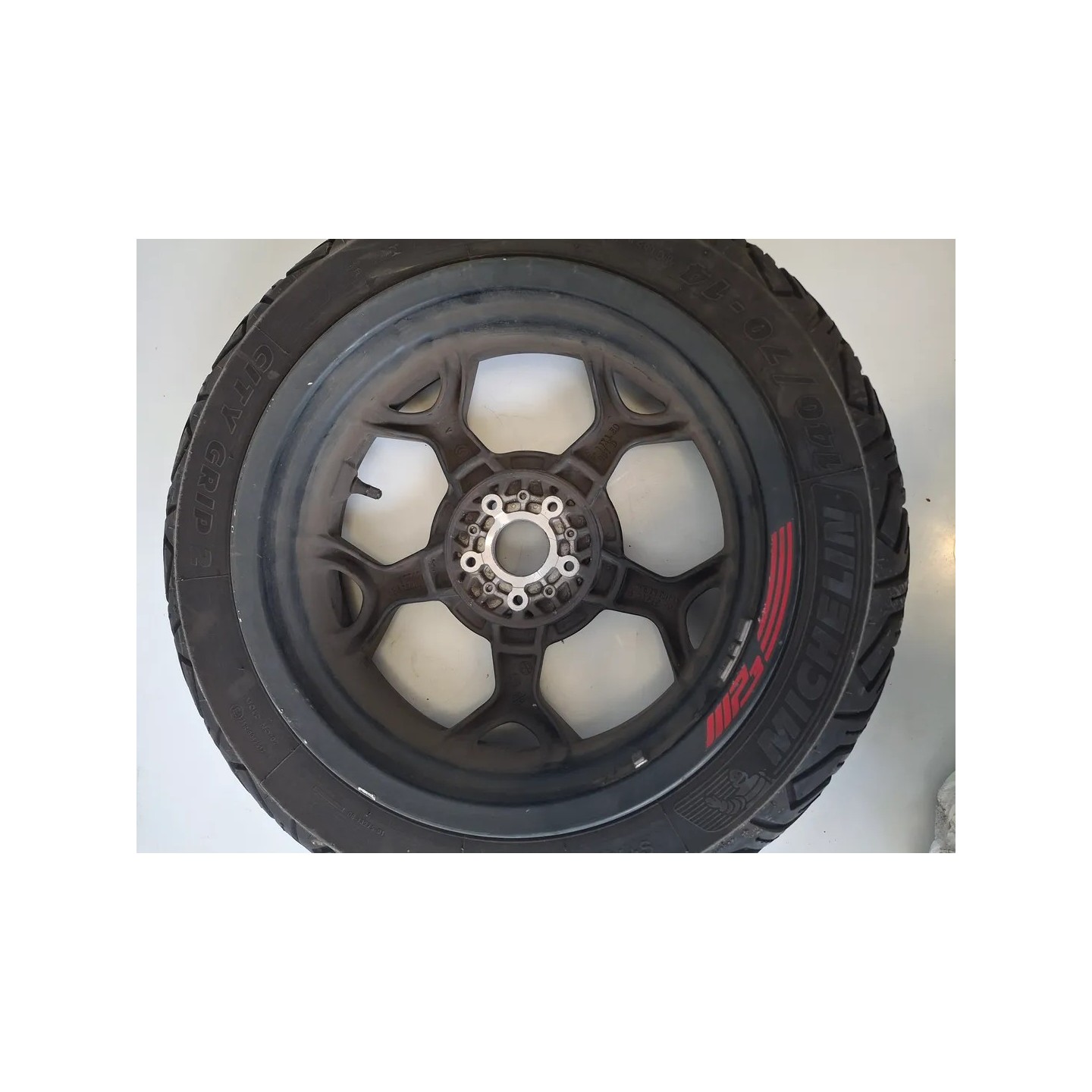 Cerchio ruota posteriore Piaggio MP3 500 (17-21) MP3 500 hpe ABS 