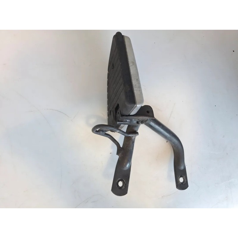 Supporto pedana appoggiapiede posteriore Honda SH 150 i (-09) SH 150 i Sport Destro