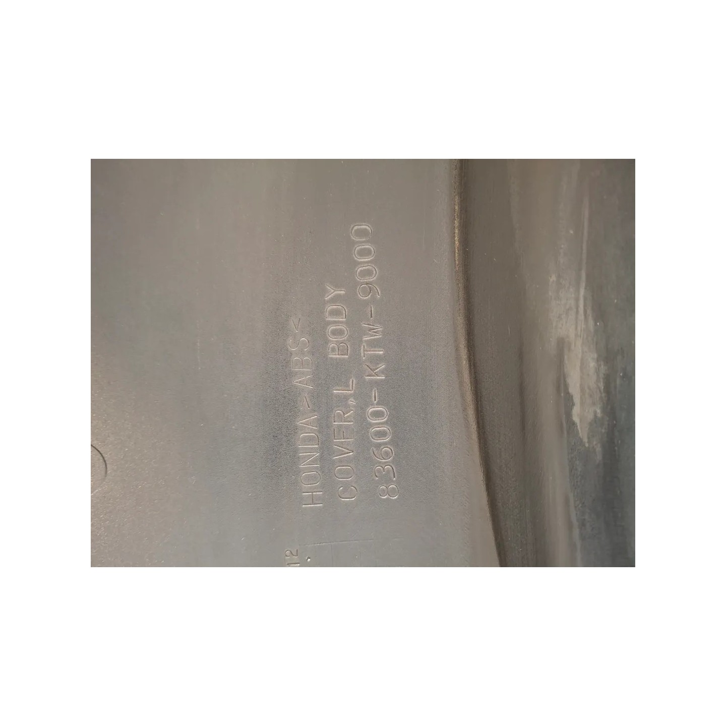 Codone superiore Honda SH 300 (E3) (10-) SH 300 ABS Sinistro