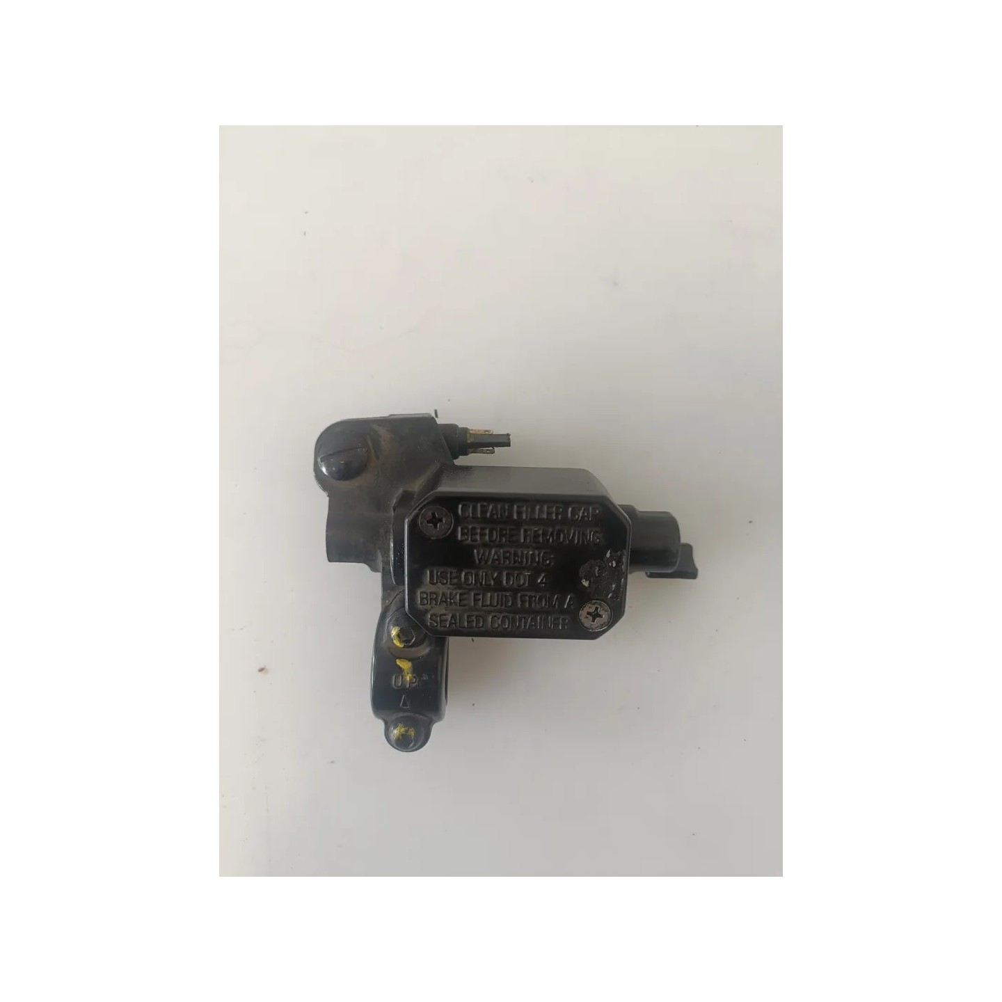 Pompa con serbatoio liquido freni anteriore con leva Piaggio MP3 300 (14-21) MP3 300 hpe ABS