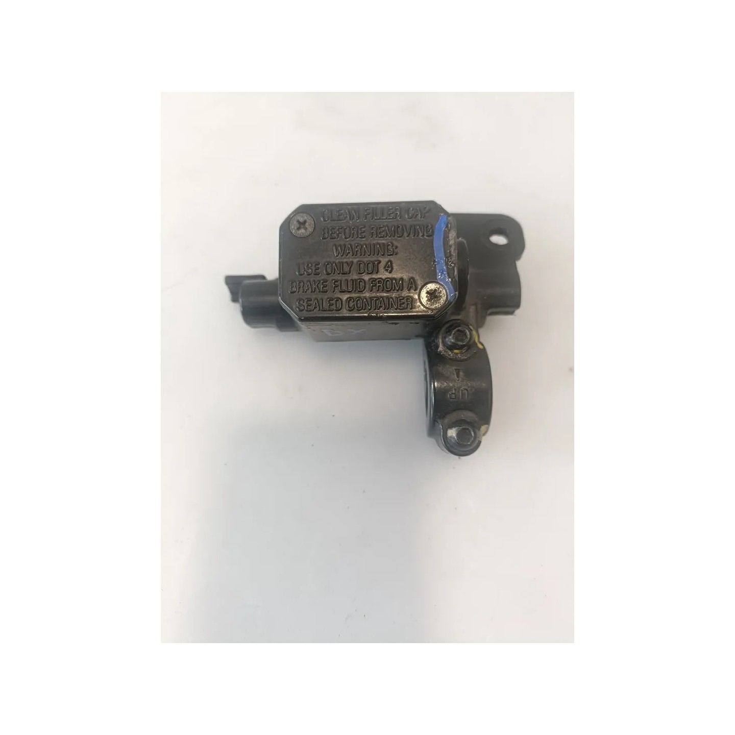 Pompa con serbatoio liquido freni posteriore con leva Piaggio MP3 300 (14-21) MP3 300 hpe ABS Destro
