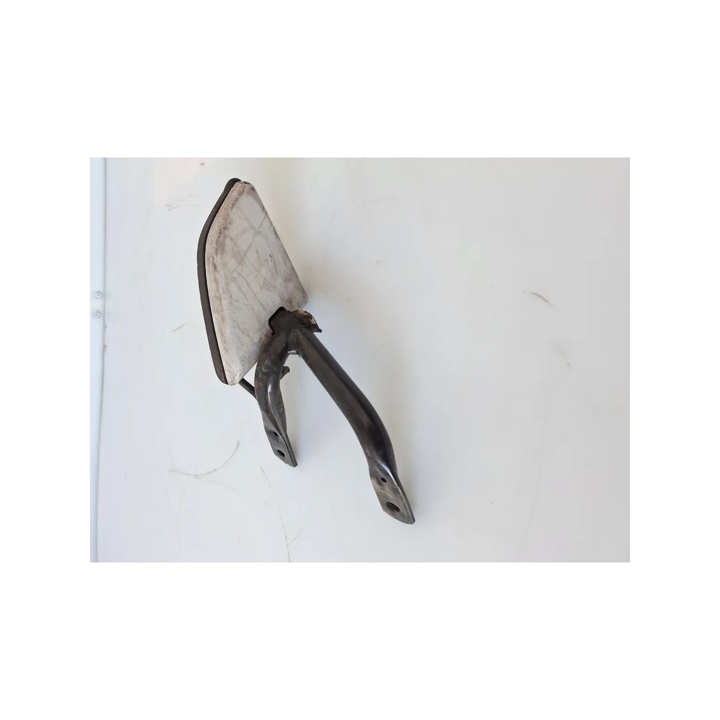 Supporto pedana appoggiapiede posteriore Honda SH 150 i (-09) SH 150 i Sinistro