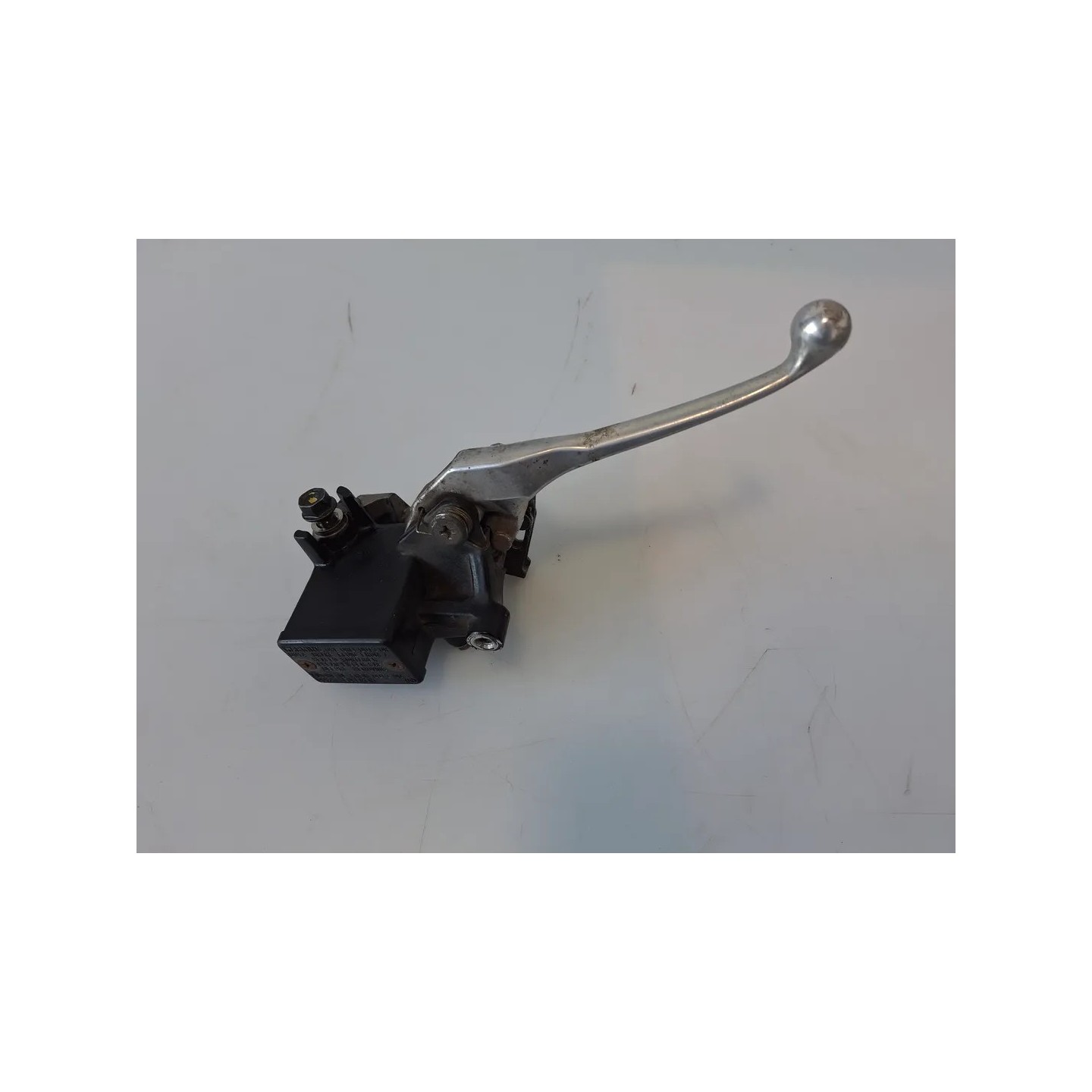 Pompa con serbatoio liquido freni anteriore Honda SH 150 i (-09) SH 150 i Destro