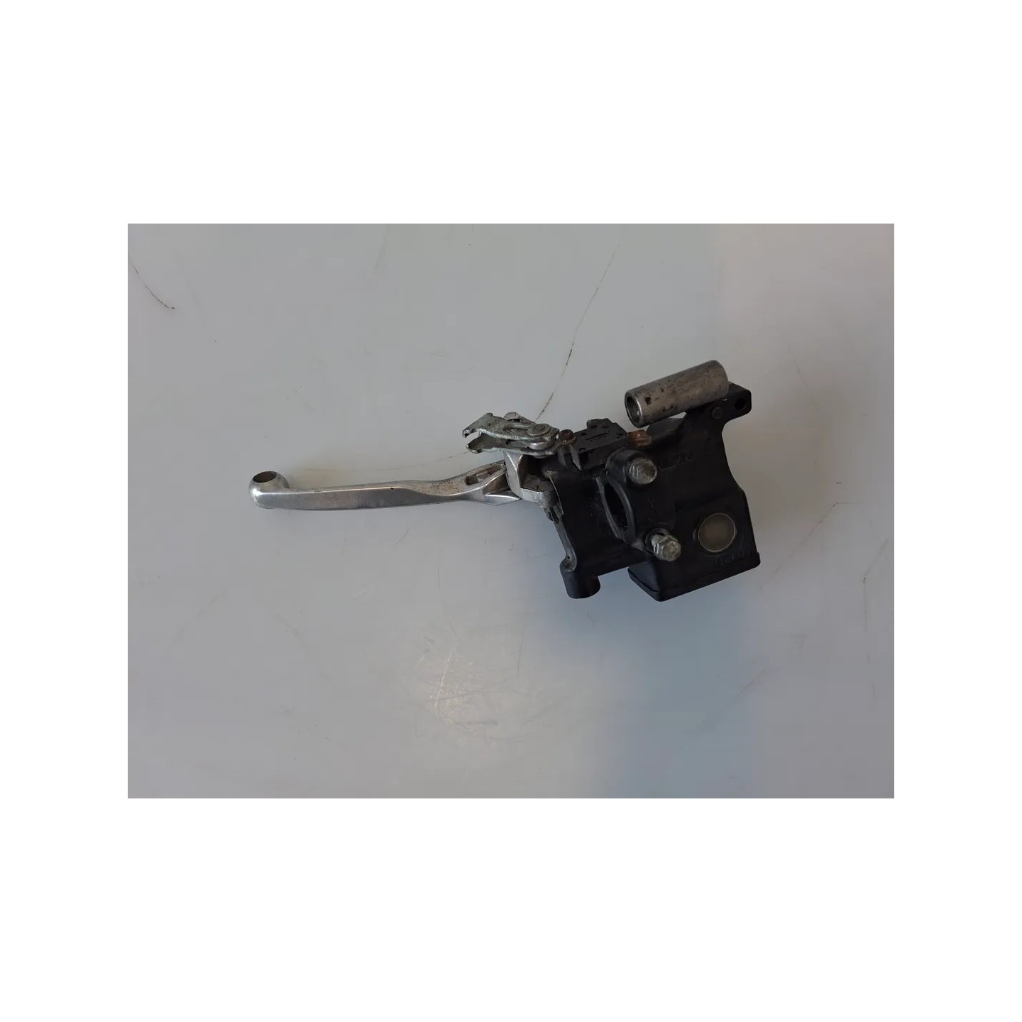 Pompa con serbatoio liquido freni anteriore Honda SH 150 i (-09) SH 150 i Destro