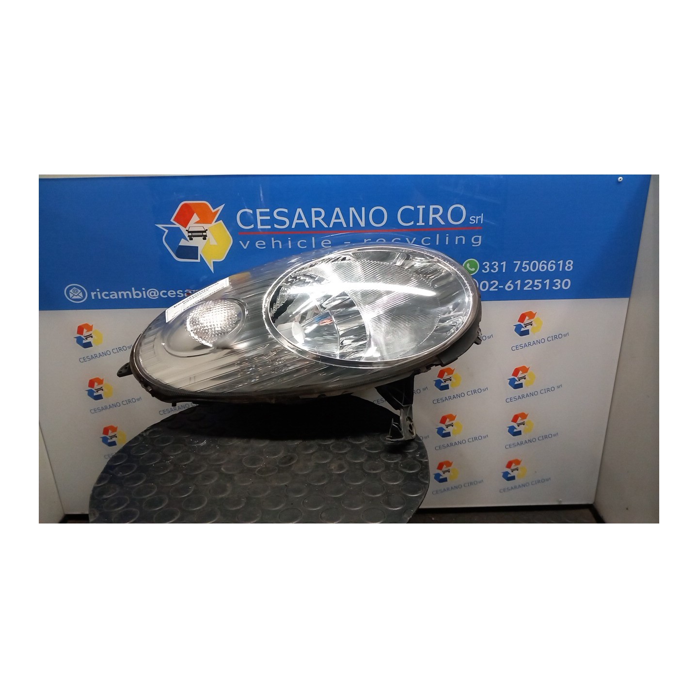 PROIETTORE DX. 083 NISSAN MICRA (K12E) (11/02-05/06) CR12 26010BC50B