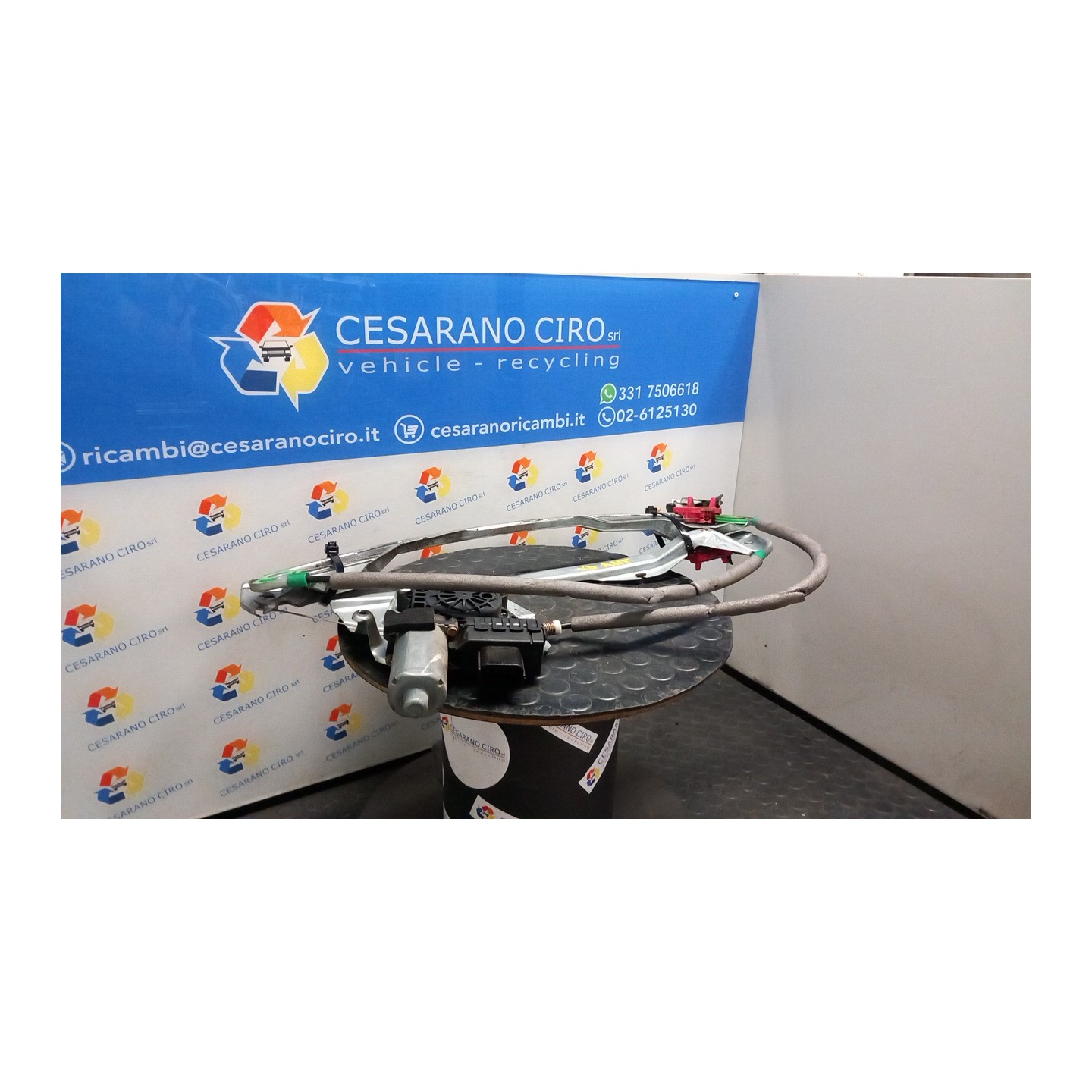 ALZACRISTALLO ELETTR. PORTA ANT. C/MOTORINO DX. 088 FORD FOCUS (CAK) (10/98-03/02) FYDA 1331612