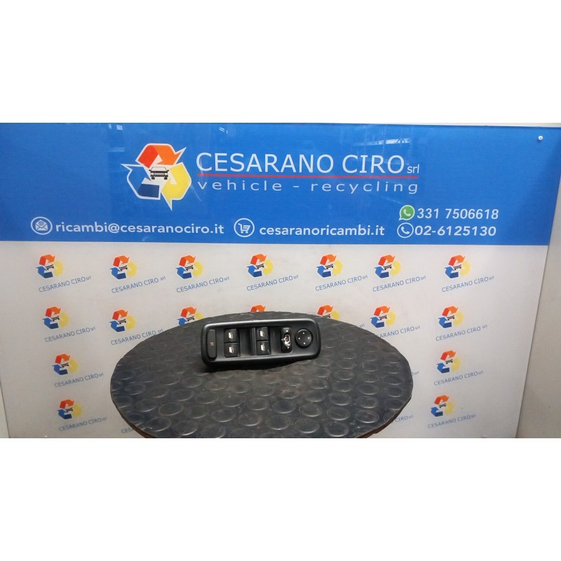 BLOCCO COMANDI ALZACRISTALLI E RETROVISORI EST. C/CRIST.ELE., RETR.RIPEGH.ELE. 122 LANCIA PHEDRA (TC) (06/02-01/11) 4HW 1495752