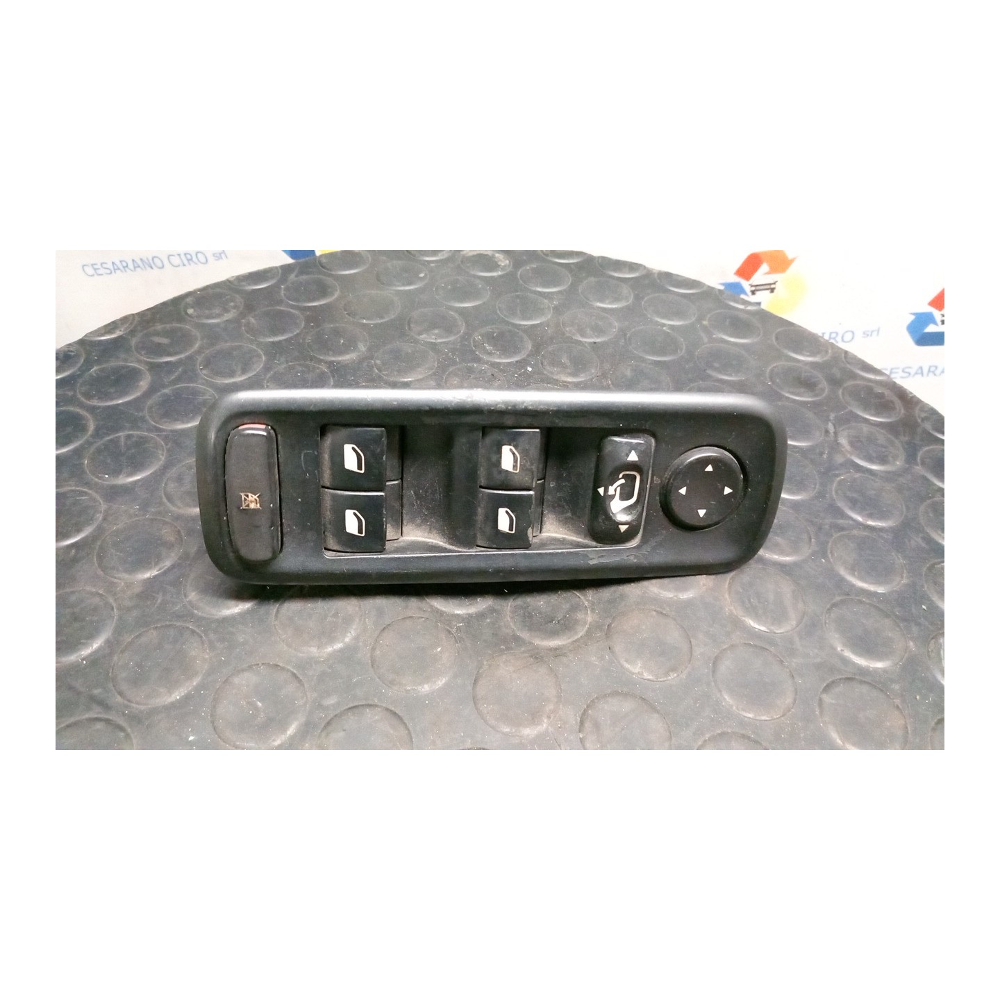 BLOCCO COMANDI ALZACRISTALLI E RETROVISORI EST. C/CRIST.ELE., RETR.RIPEGH.ELE. 122 LANCIA PHEDRA (TC) (06/02-01/11) 4HW 1495752