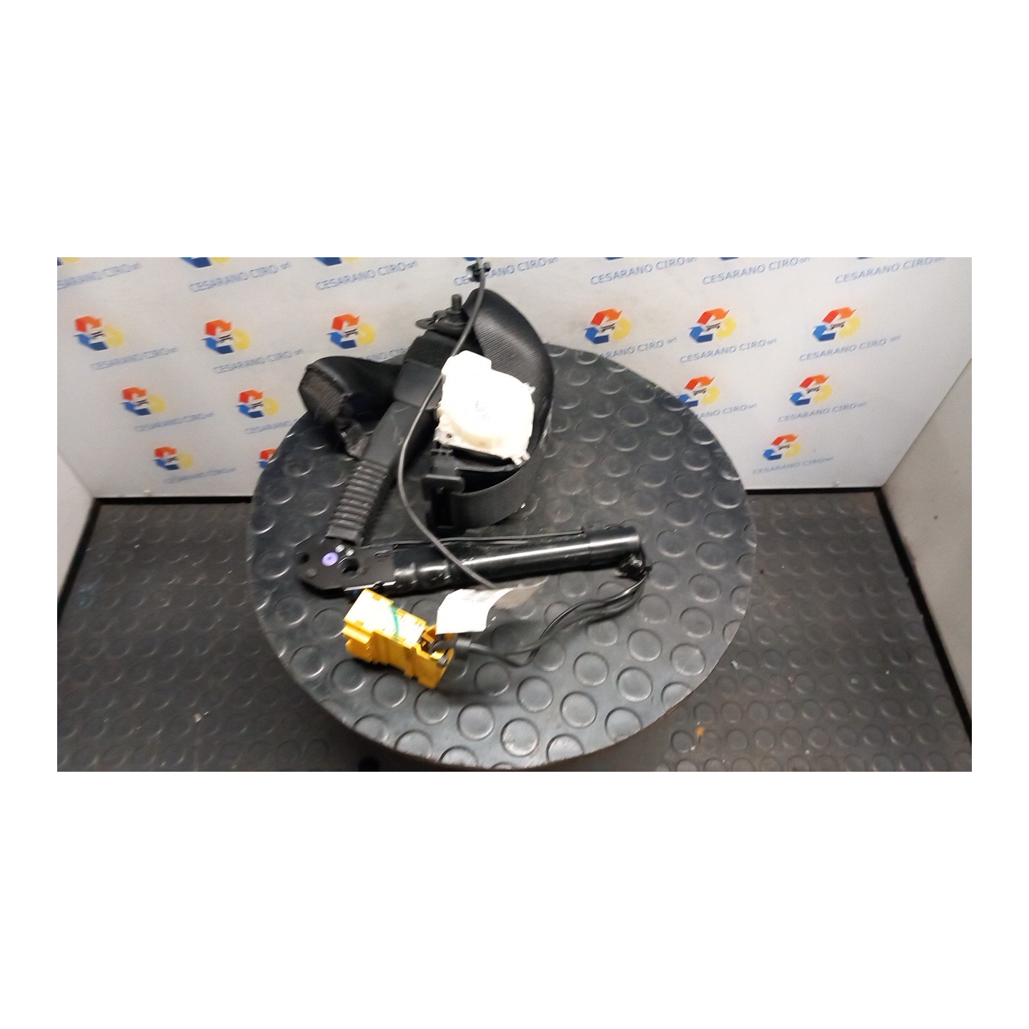 CINTURA DI SICUREZZA ANT. DX. 133 BMW SERIE 1 (E81/E87) (03/07-12/12 N47D20C 72119117220