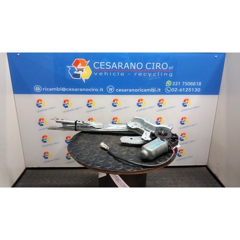 ALZACRISTALLO ELETTR. PORTA POST. CON MOTORINO SX. 038 HONDA CIVIC 5 PORTE (12/94-03/02) D16Y3 72750ST3E11