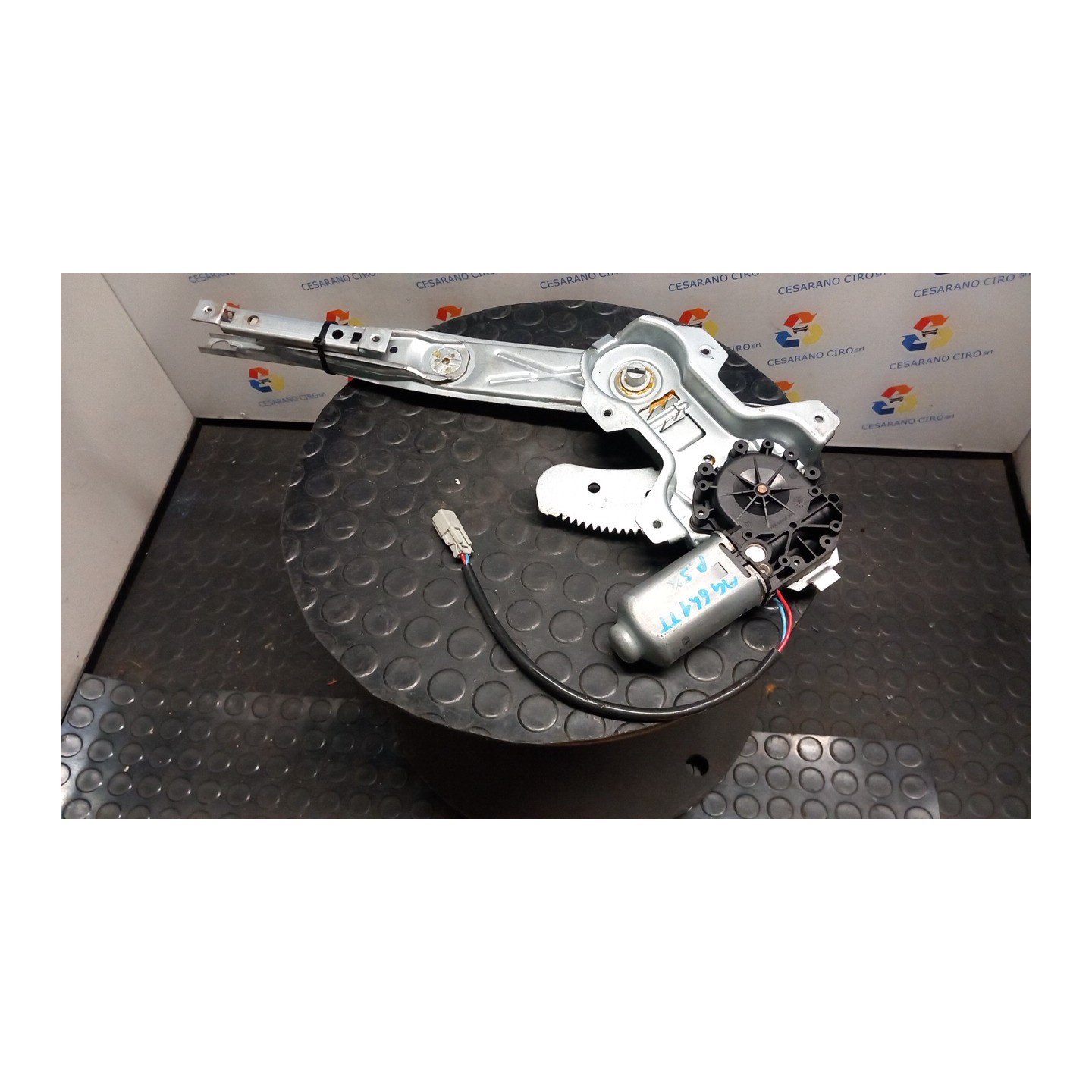 ALZACRISTALLO ELETTR. PORTA POST. CON MOTORINO SX. 038 HONDA CIVIC 5 PORTE (12/94-03/02) D16Y3 72750ST3E11