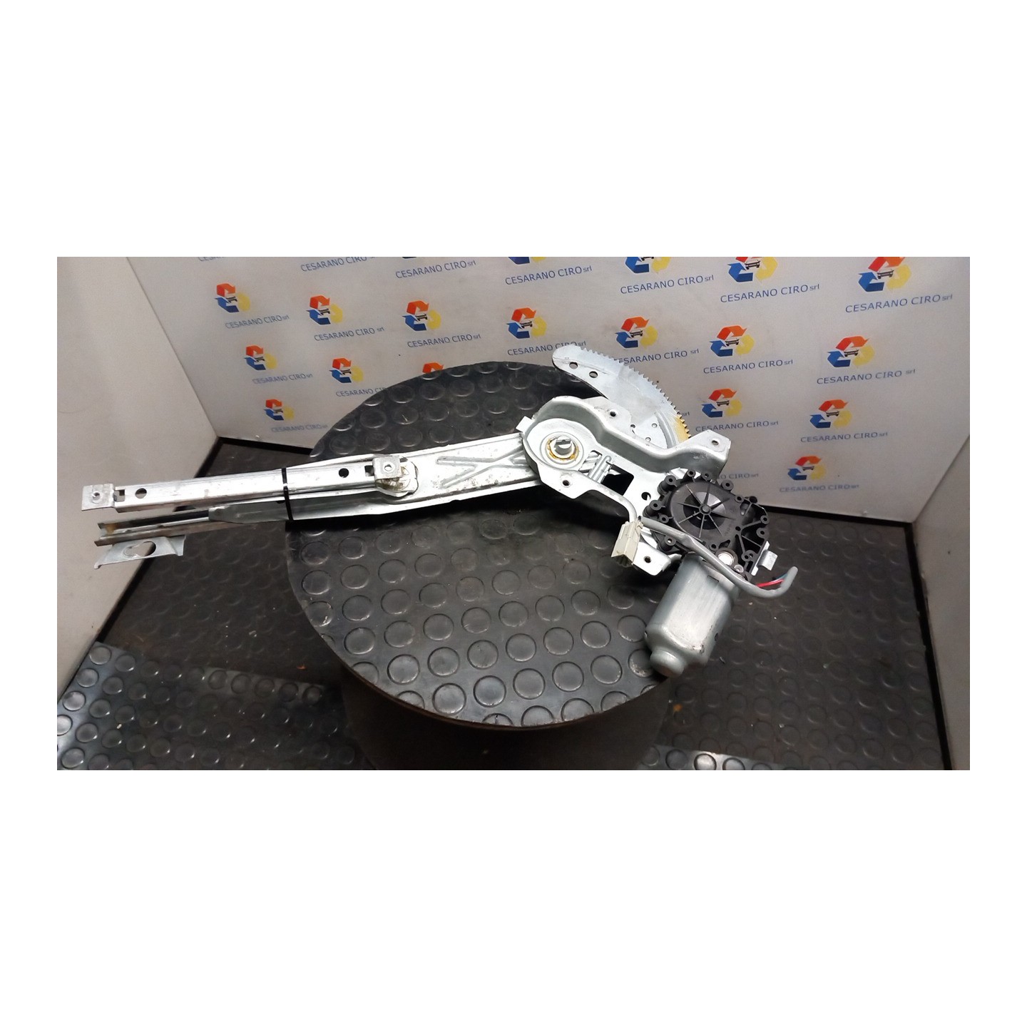 ALZACRISTALLO ELETTR. PORTA ANT. CON MOTORINO DX. 039 HONDA CIVIC 5 PORTE (12/94-03/02) D16Y3 72210ST3G11