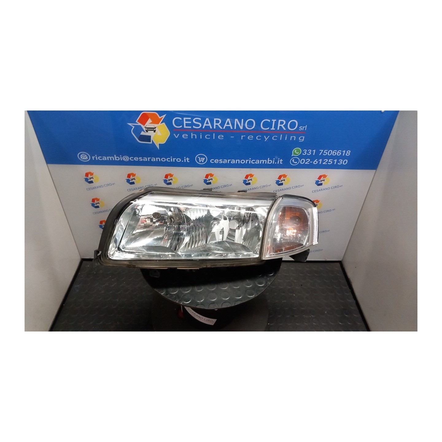 PROIETTORE SX. 054 VOLVO S80 (05/98-02/06) D5244T 8693559
