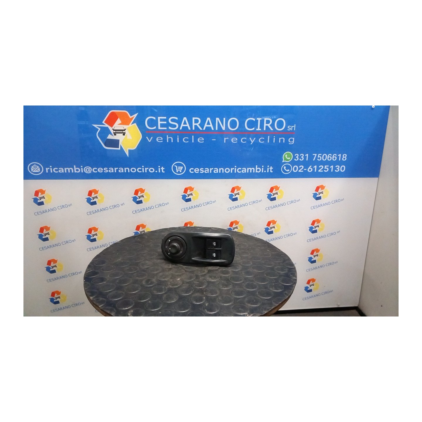 BLOCCO COMANDI ALZACRISTALLI T.7V600001- C/ONE TOUCH 075 OPEL VIVARO (X83) (09/06-) M9RE7 93858018