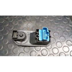 BLOCCO COMANDI ALZACRISTALLI T.7V600001- C/ONE TOUCH 075 OPEL VIVARO (X83) (09/06-) M9RE7 93858018