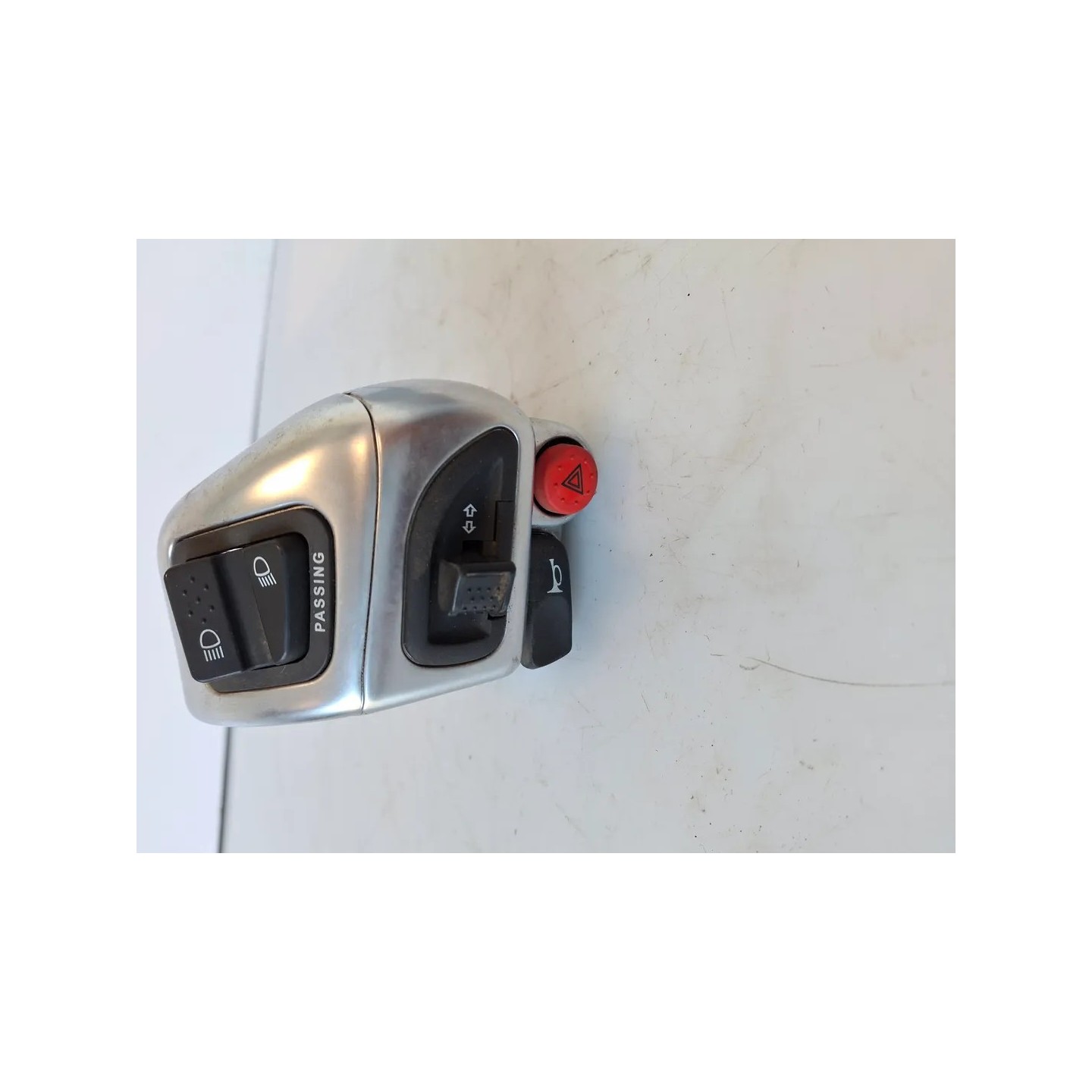 Coperchio blocco comandi Piaggio MP3 300 (14-21) MP3 300 hpe ABS Sinistro