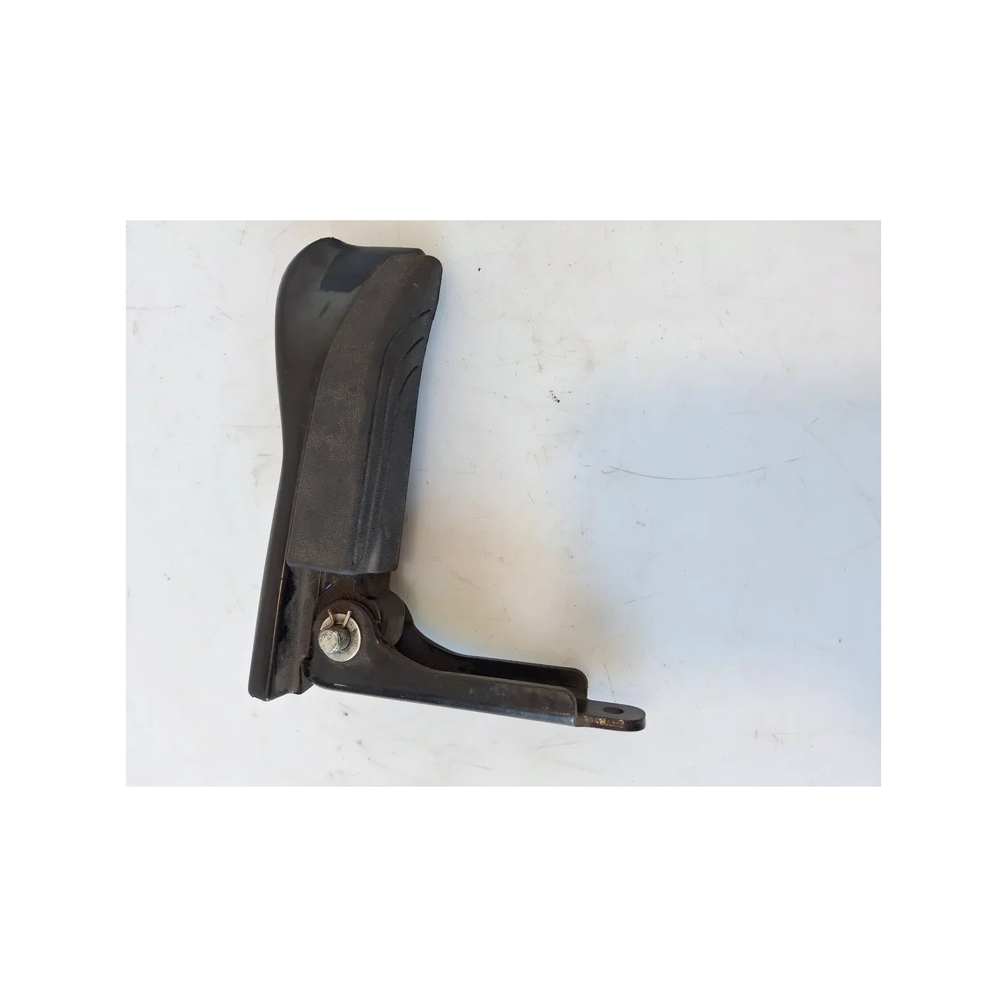 Pedana appoggiapiede posteriore completo Piaggio MP3 300 (14-21) MP3 300 hpe ABS Destro