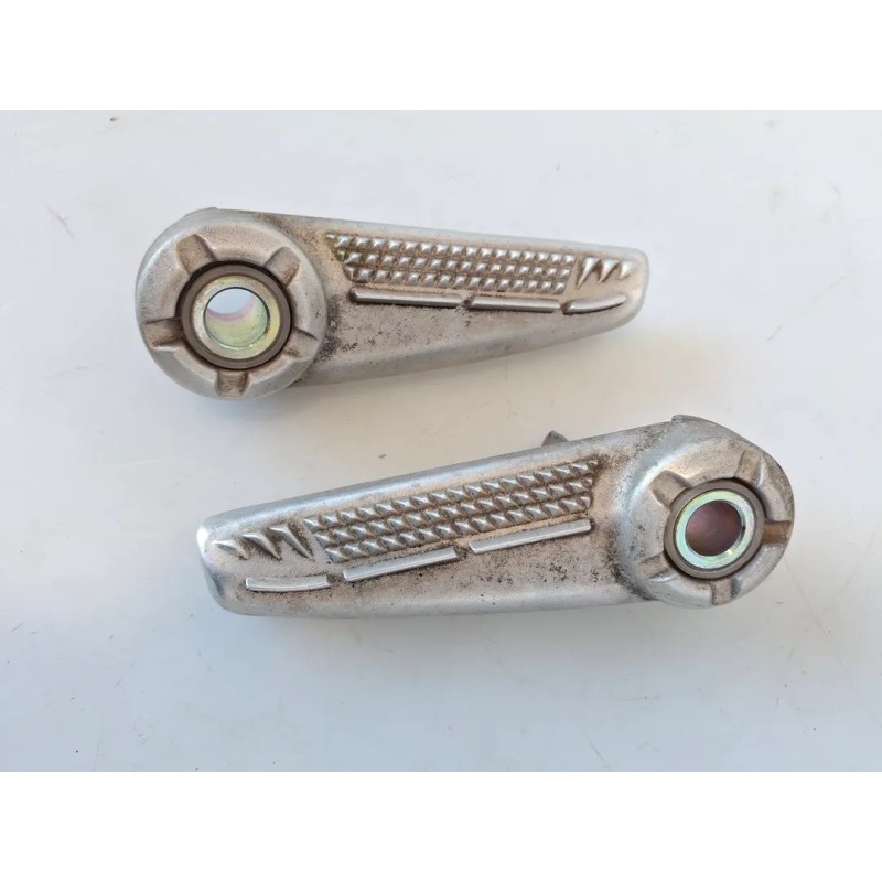 Pedana appoggiapiede posteriore Yamaha Xenter Xenter 125 