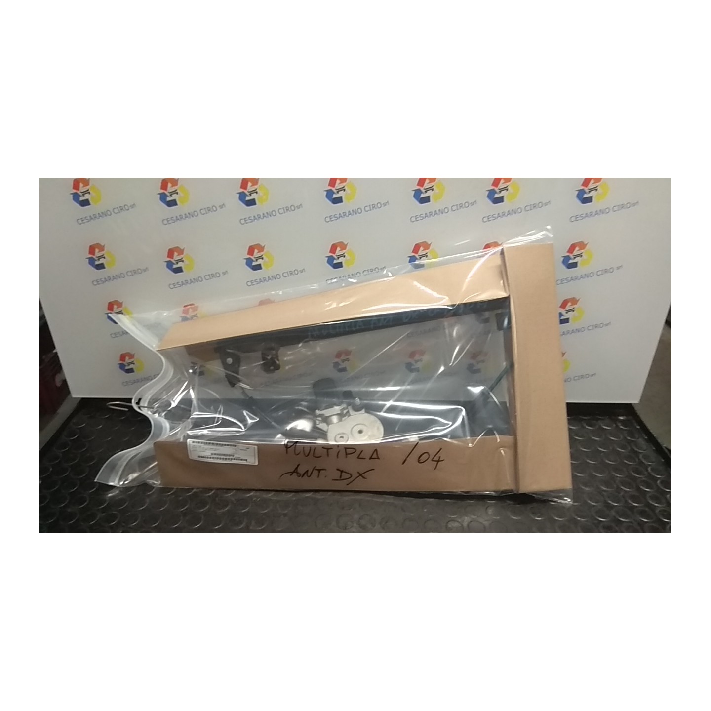 ALZACRISTALLO ELETTR. PORTA ANT. DX. 012 FIAT MULTIPLA (1F) (05/04-04/12) 186A8000 46510629