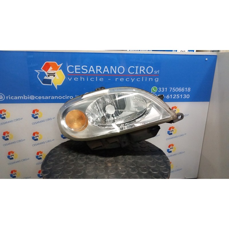 PROIETTORE DX. 100 CITROEN SAXO (09/99-02/04) HFX 6205W2