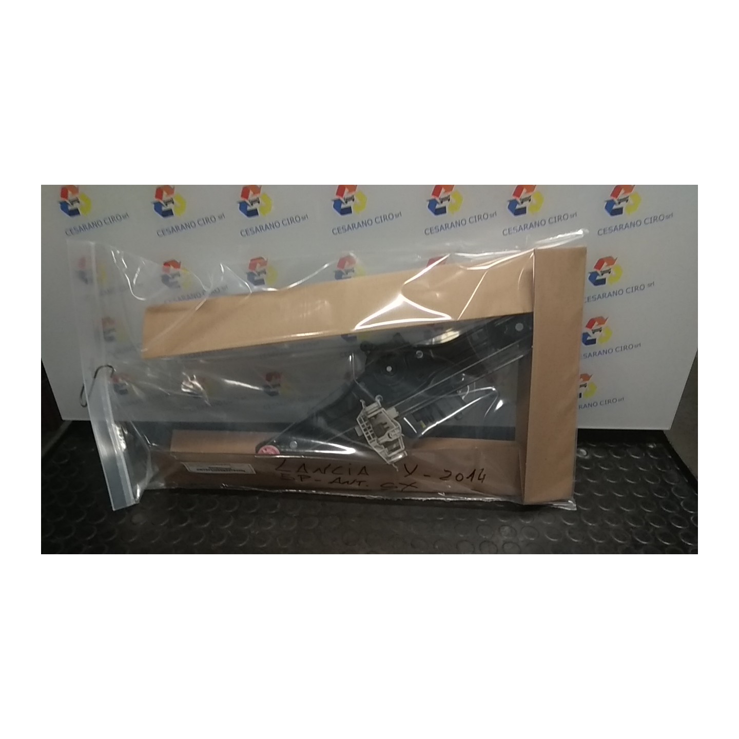 ALZACRISTALLO ELETTR. PORTA ANT. C/MOTORINO SX. 023 LANCIA YPSILON (TK) (04/11-06/16) 169A4000 52096802