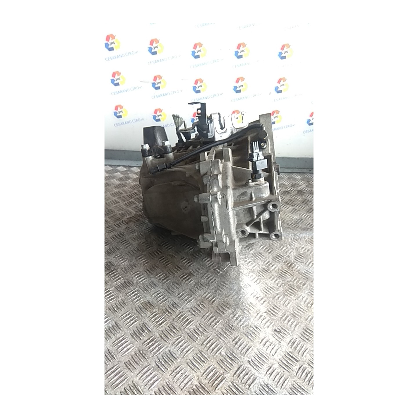 CAMBIO COMPL. 004 HYUNDAI IX35 (02/10-) G4FD 4300026749