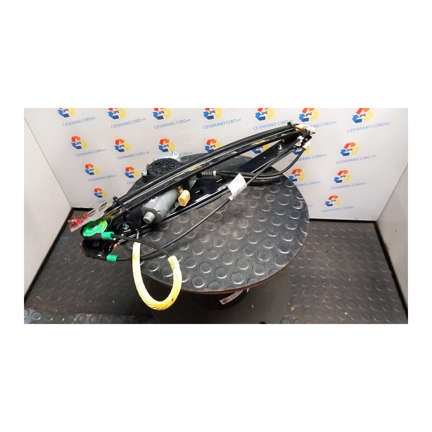 ALZACRISTALLO ELETTR. PORTA ANT. SX. 073 BMW SERIE 3 (E46) (09/01-09/05) 204D4 51337020659