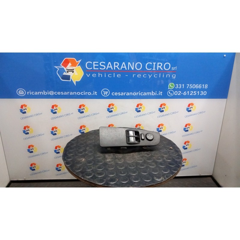 BLOCCO COMANDI ALZACRISTALLI E RETROVISORI EST. SX. 092 FIAT GRANDE PUNTO (2Y) (06/05-12/08 199A4000 735411026