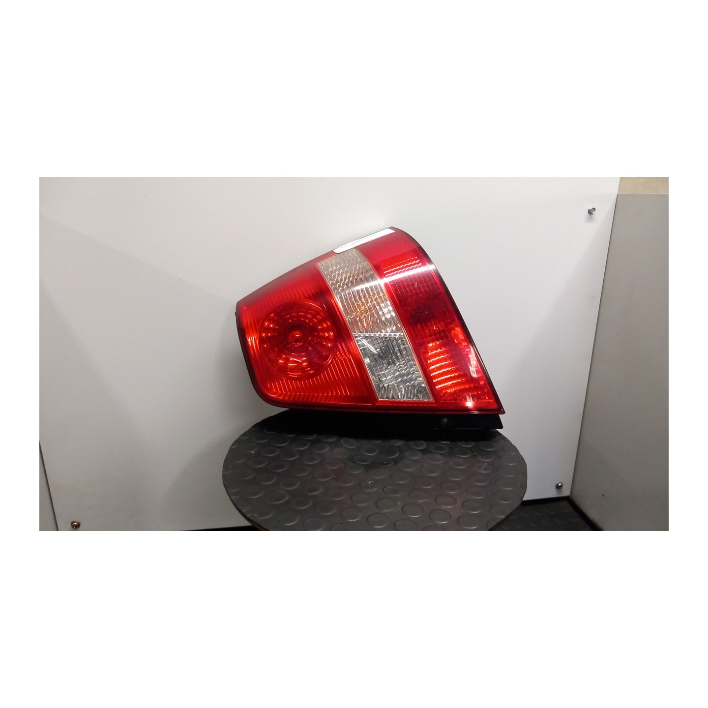 FANALE POST. DX. 035 KIA SORENTO 1A SERIE (07/02-12/06 D4CB 924023E010