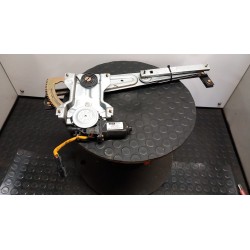 ALZACRISTALLO ELETTR. PORTA ANT. C/MOTORINO SX. 037 KIA SORENTO 1A SERIE (07/02-12/06 D4CB 824013E002