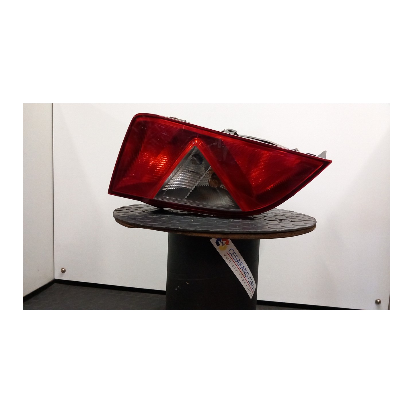 FANALE POST. SX. 045 SEAT MII (KF1) (03/12-01/20) CHY 1SL945095K