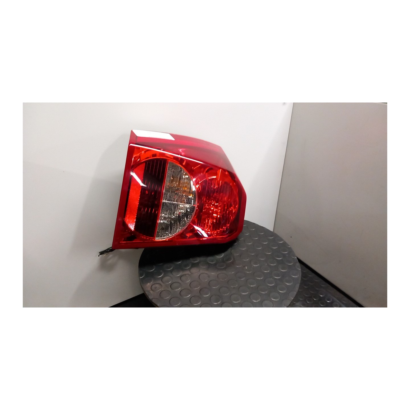 FANALE POST. SX. 048 DODGE CALIBER (05/06-) BWD 05160361AA