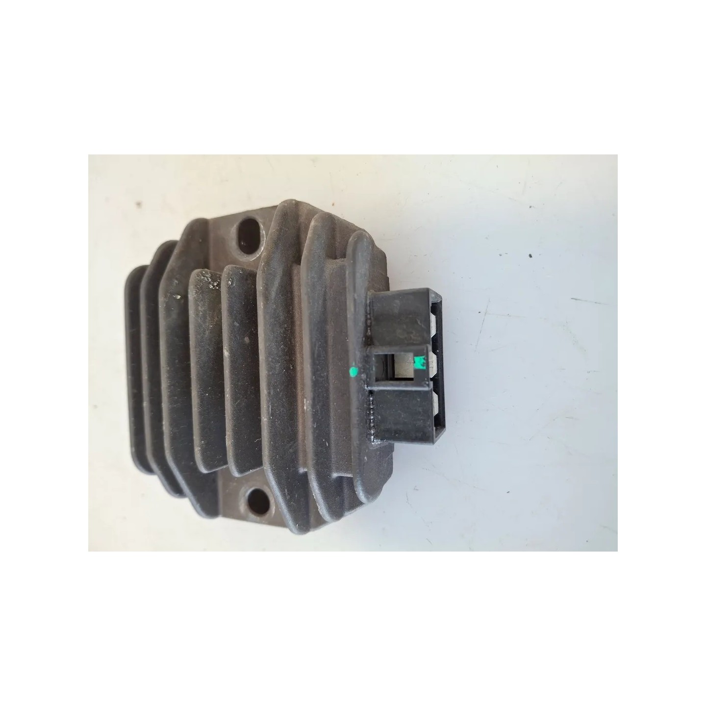 Regolatore tensione Piaggio Liberty 125 3V i.e. (E4) Liberty 125 I-get ABS 3V i.e. (E4) 
