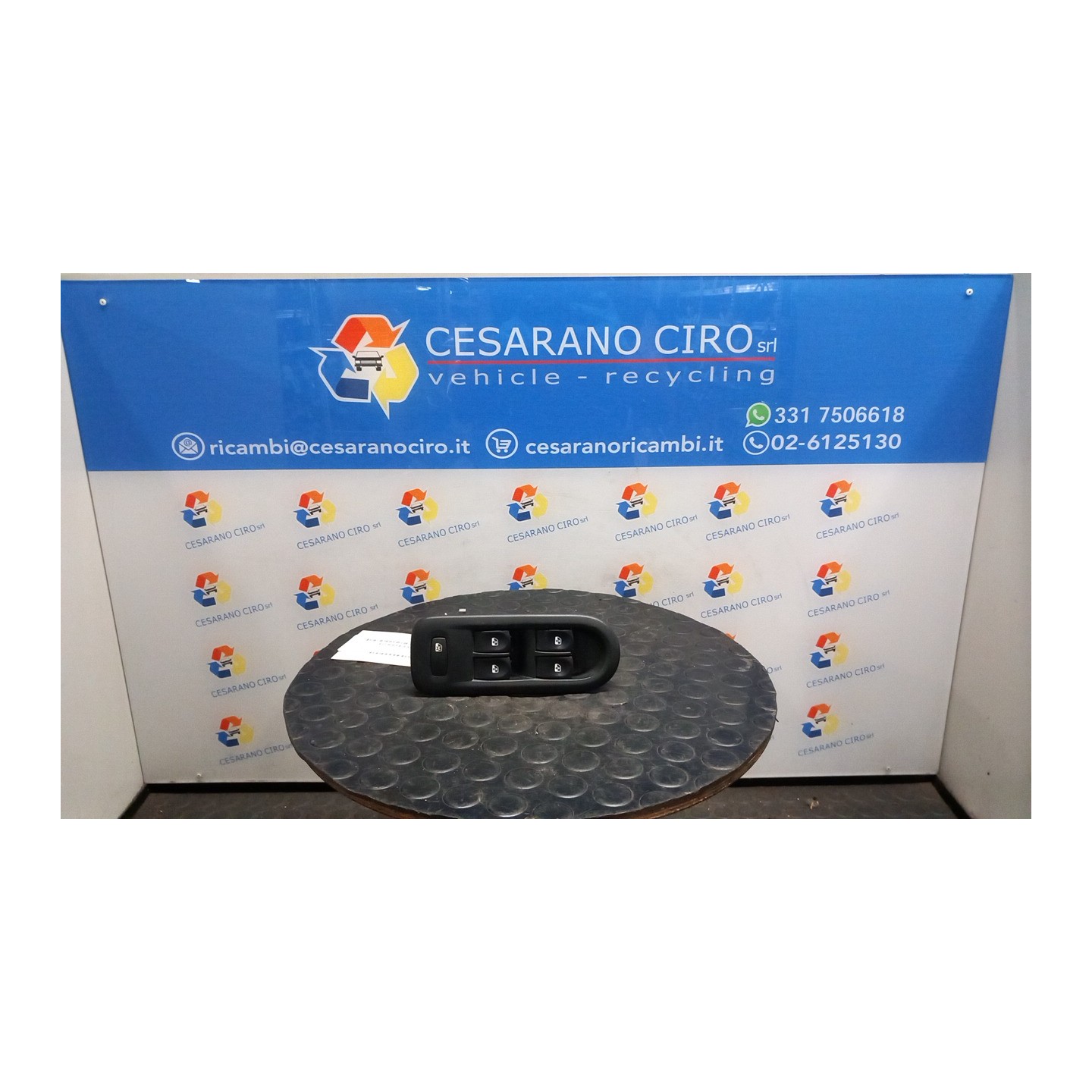 INTERRUTTORE ALZACRISTALLI PORTA ANT SX. 021 RENAULT CLIO 3A SERIE (05/09-) D4FH7 8200214939