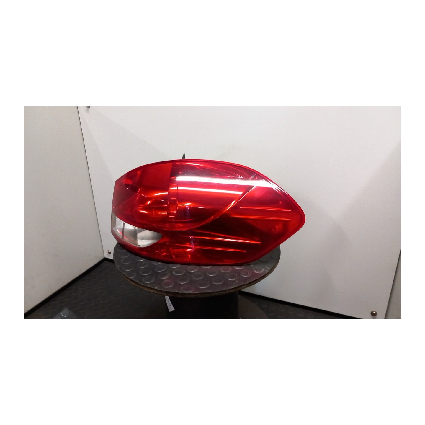 FANALE POST. DX. 046 RENAULT CLIO 3A SERIE (05/09-) D4FD7 8200586844