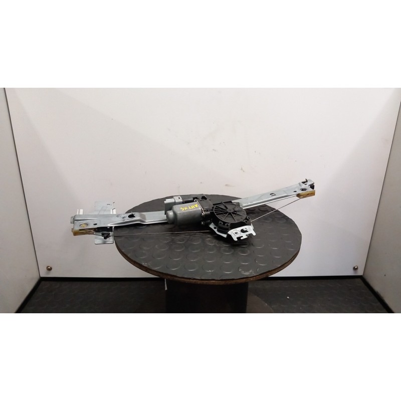 ALZACRISTALLO ELETTR. PORTA ANT. C/MOTORINO SX. 057 PEUGEOT 207 (06/09-) KFV 9221FT