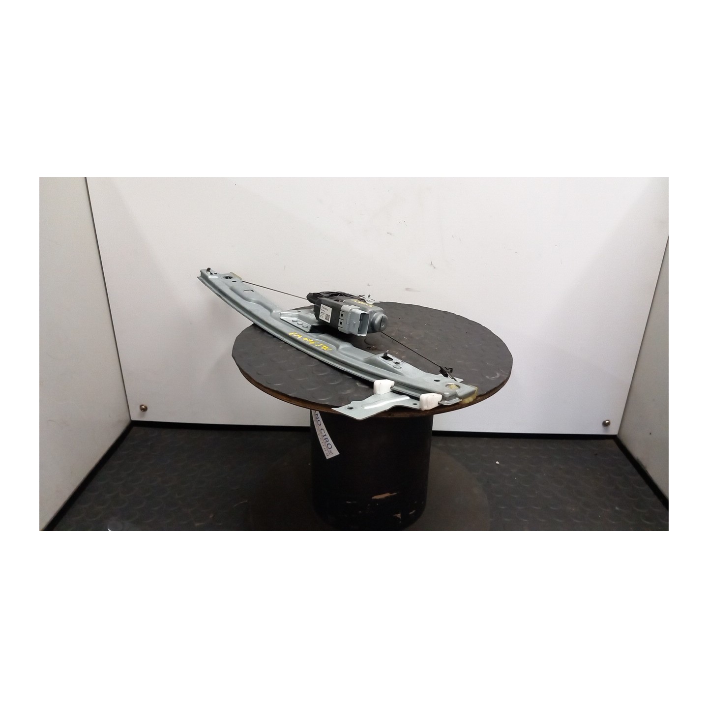 ALZACRISTALLO ELETTR. PORTA ANT. C/MOTORINO SX. 057 PEUGEOT 207 (06/09-) KFV 9221FT