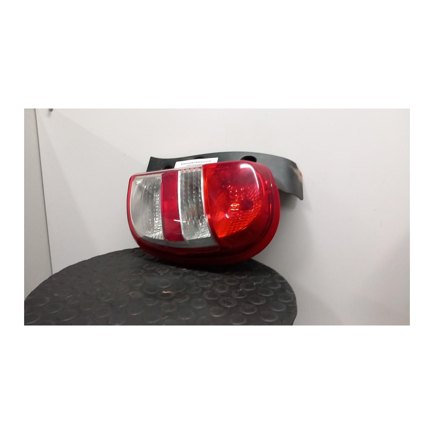 FANALE POST. DX. 011 NISSAN MICRA (K13K) (09/10-) HR12 265501HA0B