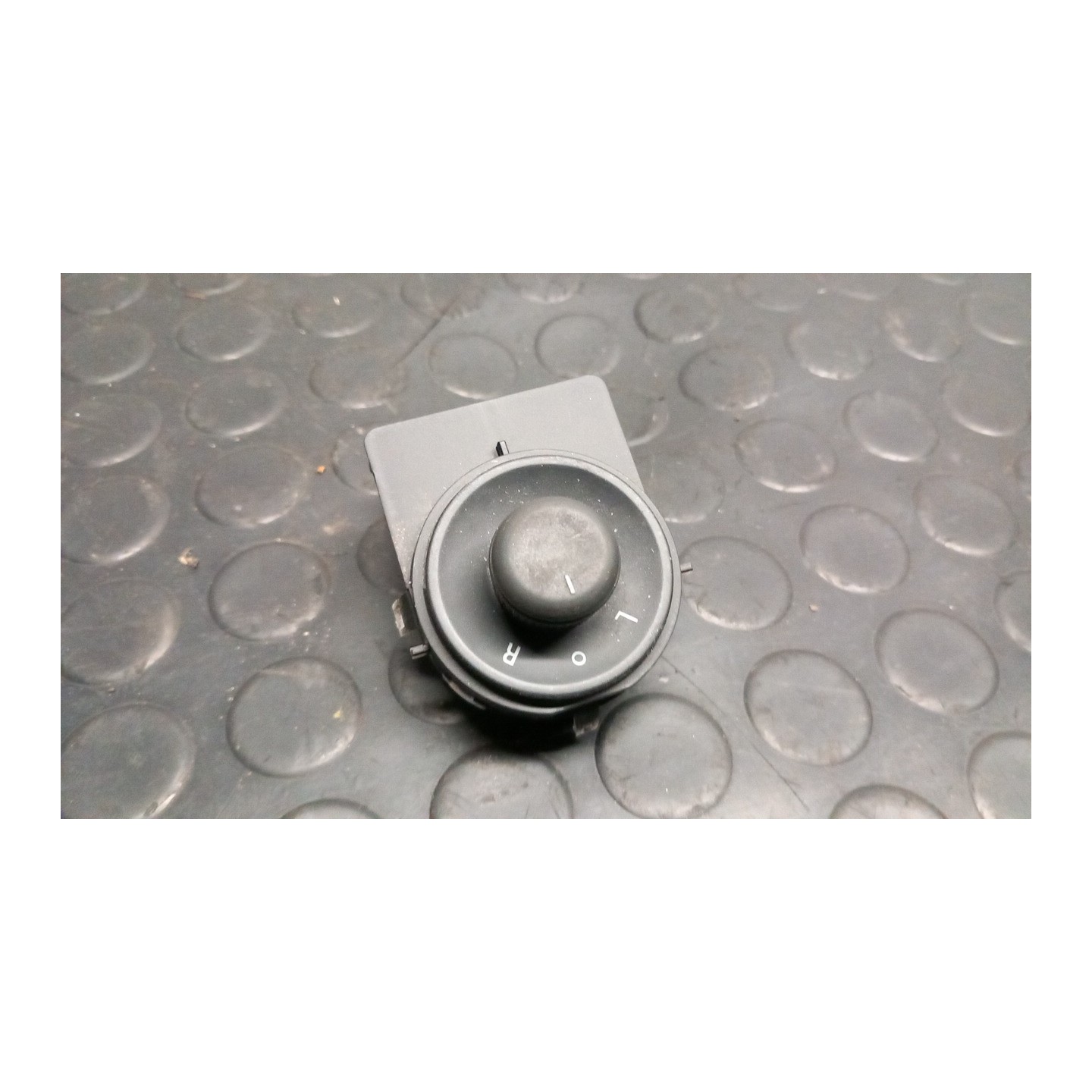 BLOCCO COMANDI ALZACRISTALLI AEF, AEQ, AXG 046 CHEVROLET (DAEWOO) CRUZE (J300) (04/09-12/14) F18D4 20830838