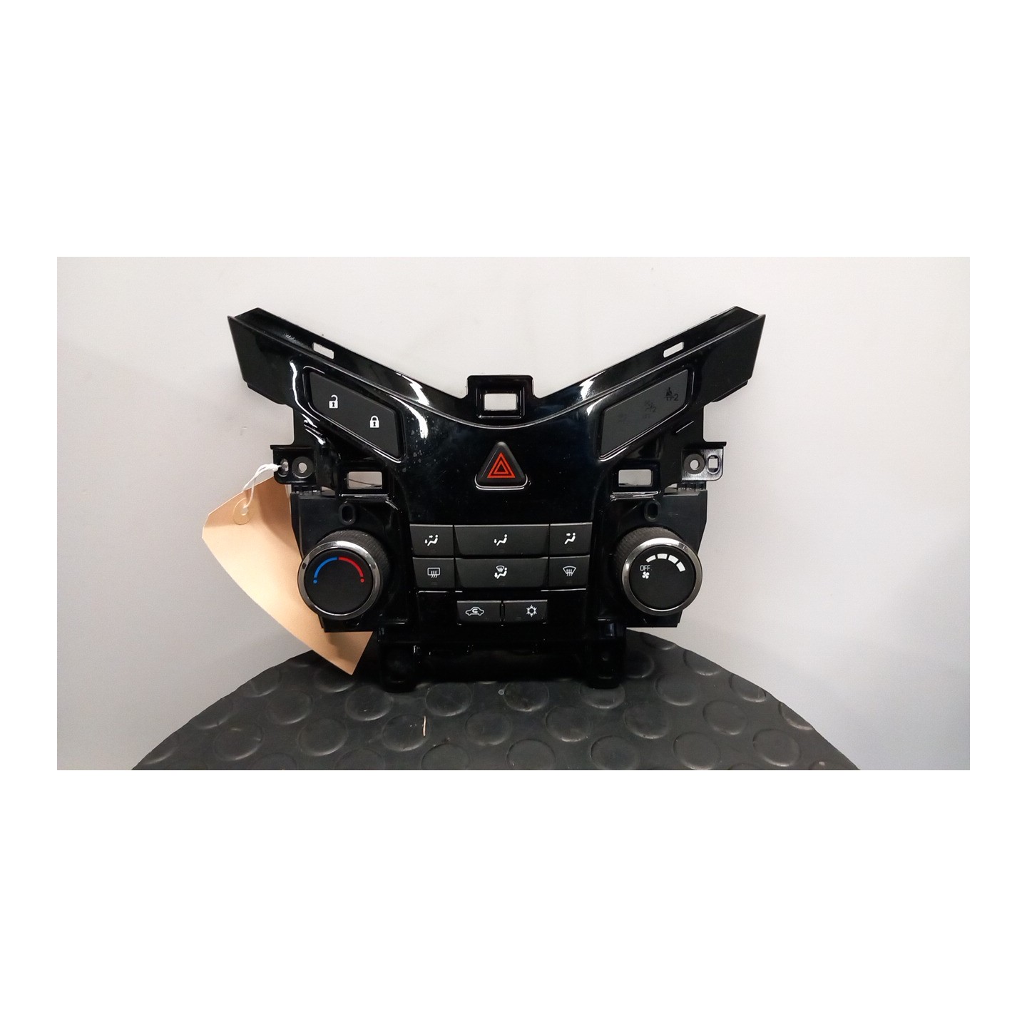 BLOCCO COMANDO CLIMATIZZAZIONE 047 CHEVROLET (DAEWOO) CRUZE (J300) (04/09-12/14) F18D4 95462228