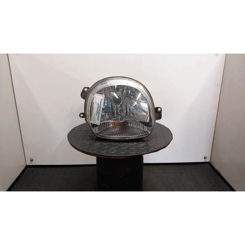 PROIETTORE DX. 060 RENAULT TWINGO 1A SERIE (08/98-09/07) D7FF7 7701049687