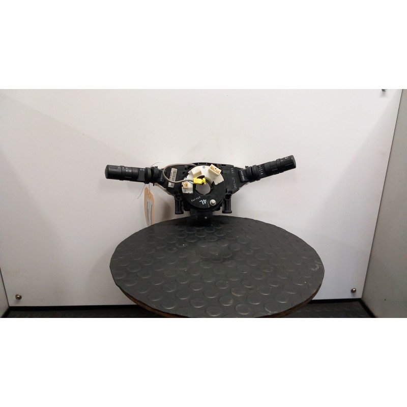 DEVIOGUIDASGANCIO 106 NISSAN QASHQAI (J10E/JJ10E) (09/10-09 HR16 B5567BH00A