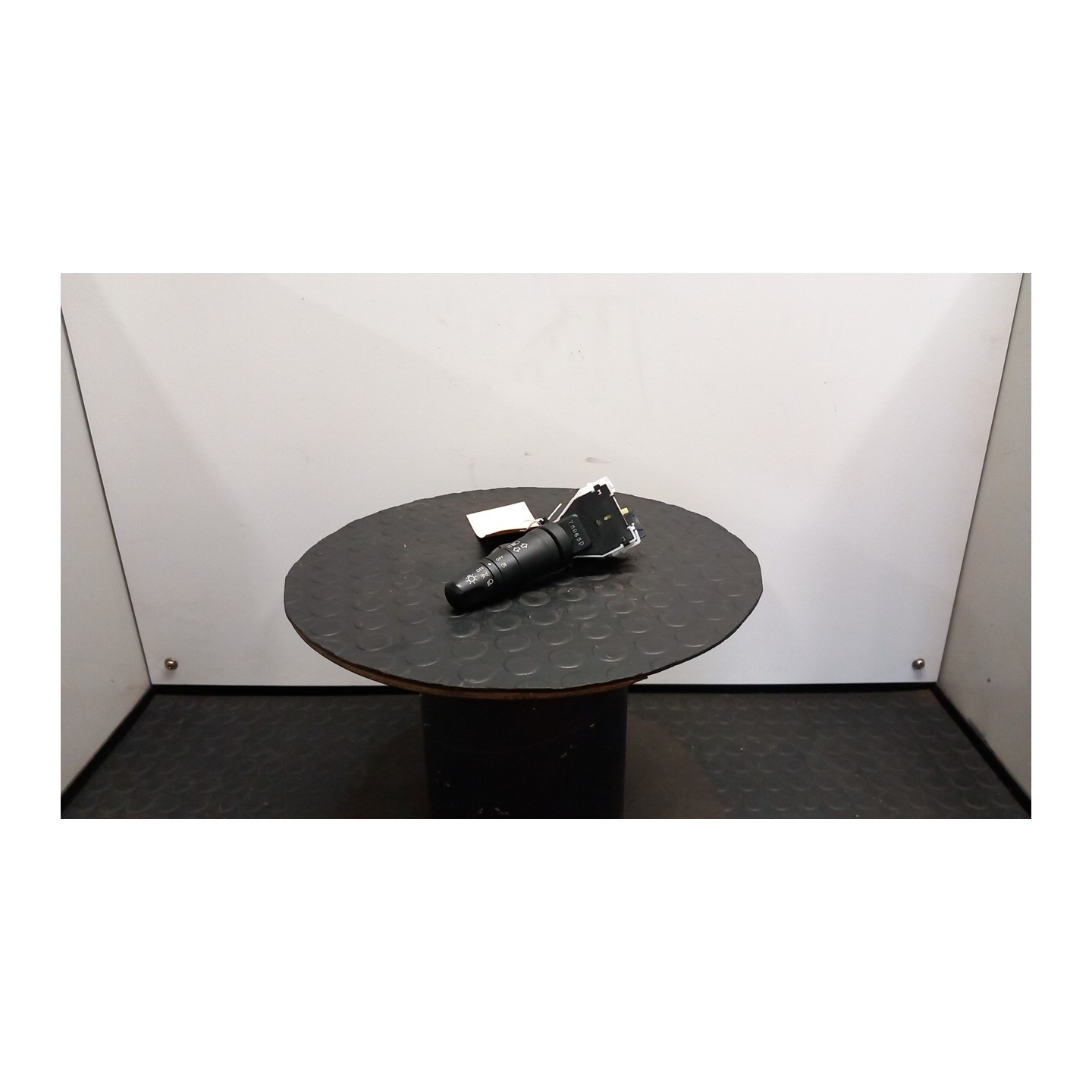 BLOCCO COMANDO VOLANTE LUCI 113 NISSAN NV200 (M20) (10/09-) HR16 25540EM02E