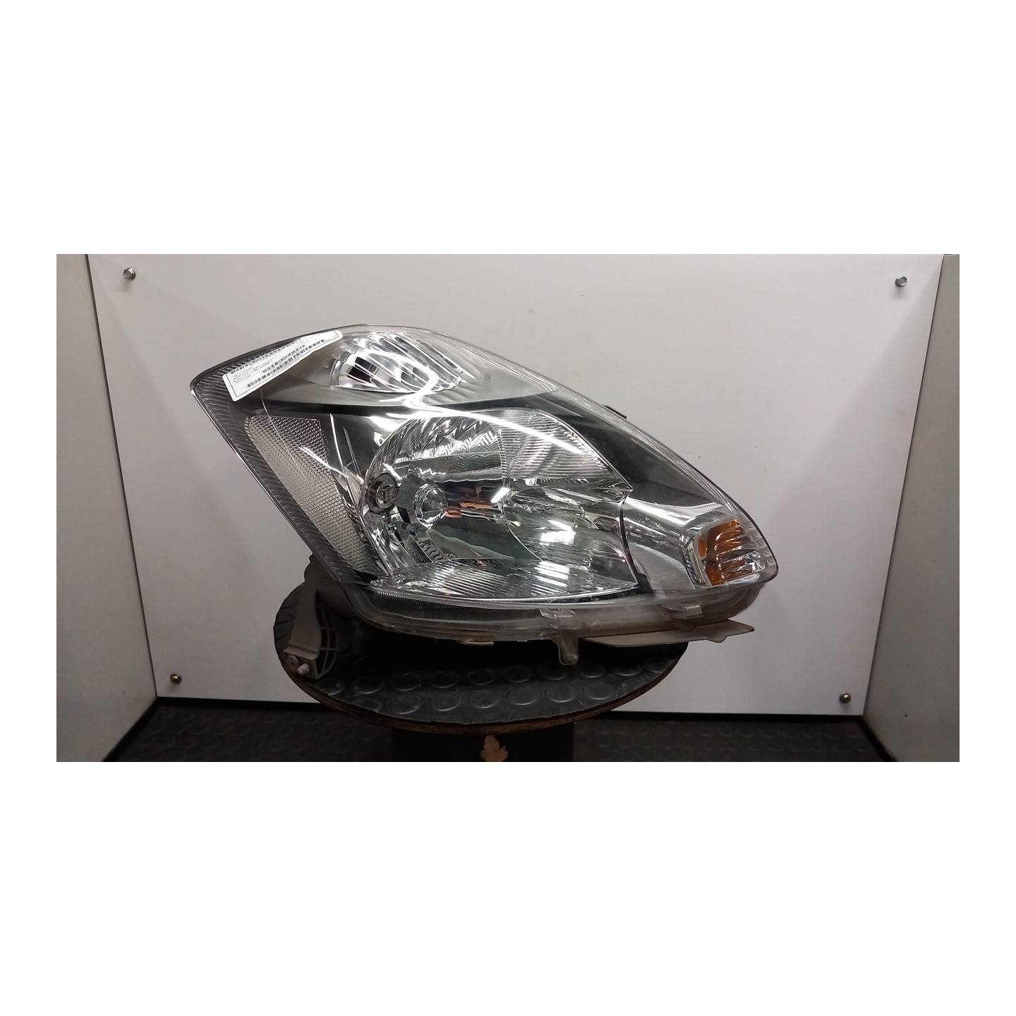PROIETTORE DX. 025 SUBARU JUSTY (M300) (10/07-01/11) 1KR 8113097421